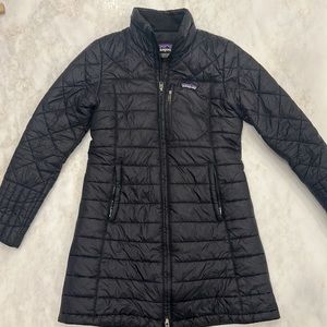 Patagonia women’s Radalie parka.  Size small.  Black.
